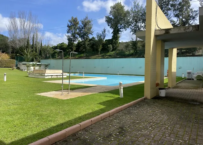 T3 Com Piscina Tenis Ginasio E Parq Infant Apartment