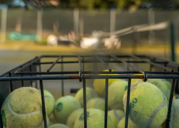 T3 Com Piscina Tenis Ginasio E Parq Infant Lisboa