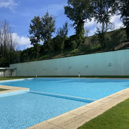 T3 Com Piscina Tenis Ginasio E Parq Infant Apartment Lisbon