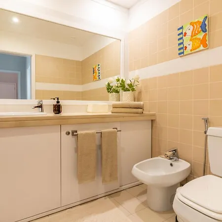 T3 Com Piscina Tenis Ginasio E Parq Infant Apartment *