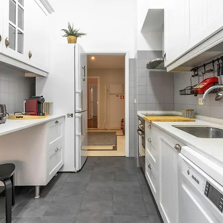 Apartment T3 Com Piscina Tenis Ginasio E Parq Infant